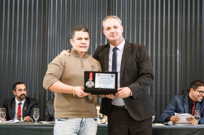 medalha 6 de Junho -José Vanderlei de Almeida.02.jpg