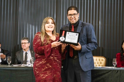 Medalha 6 de Junho -Angela Aparecida de Oliveira.02.jpg