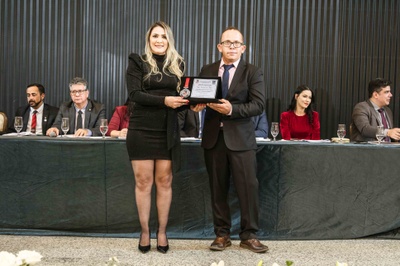 Honra ao Mérito_ Taiz Cristina da Silva.01.jpg