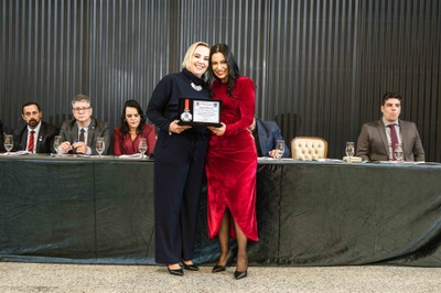 Medalha 6 de Junho - Pamella Thais Efângelo da Silveira.03.jpg