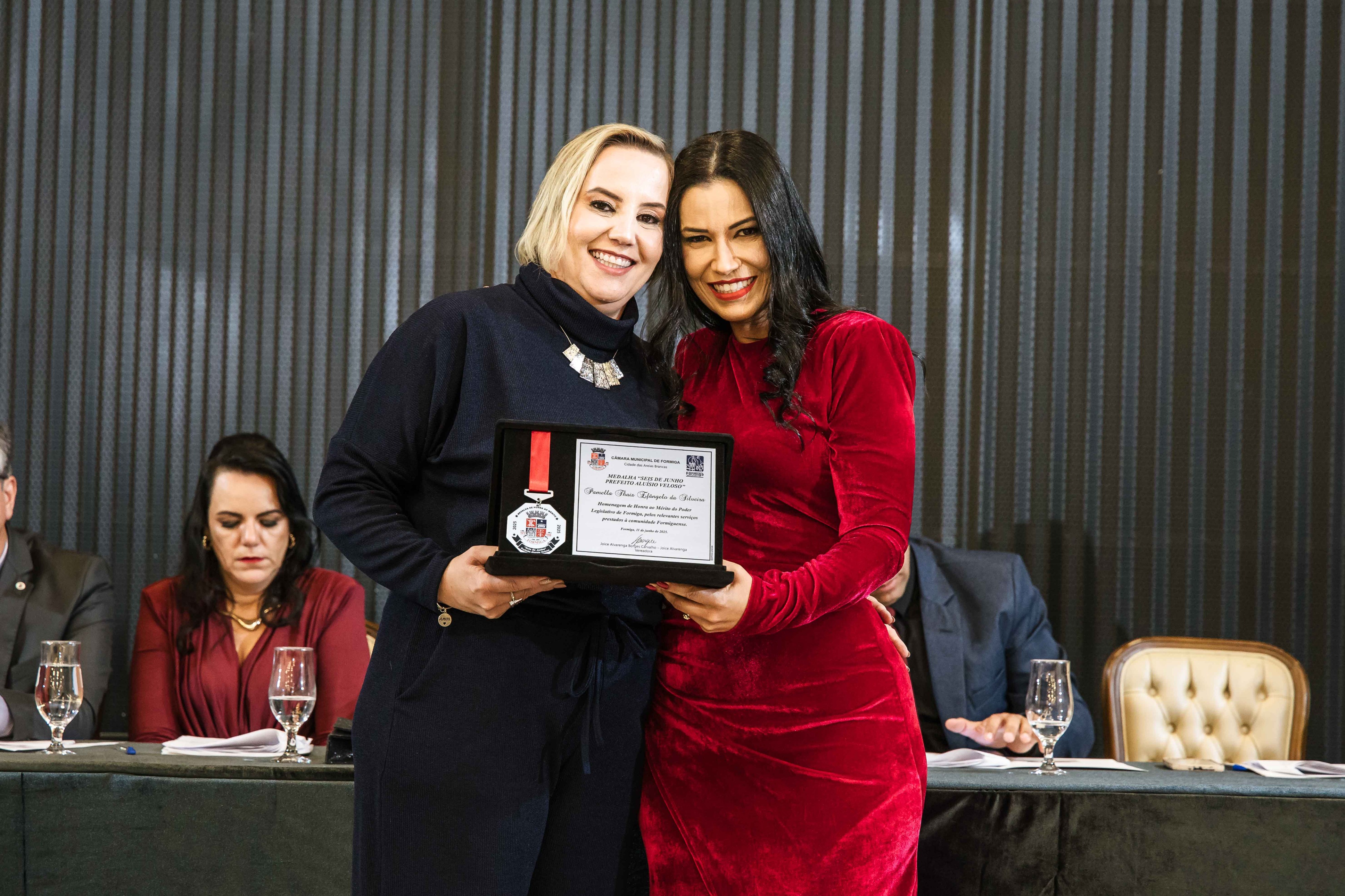 Medalha 6 de Junho - Pamella Thais Efângelo da Silveira.04.jpg