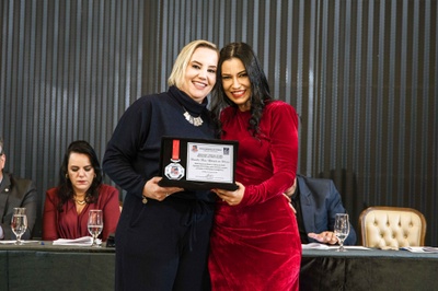 Medalha 6 de Junho - Pamella Thais Efângelo da Silveira.04.jpg