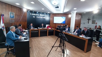 Aprovados três projetos de lei destacando-se o impacto social e o apoio a áreas como infraestrutura e saúde . Publicado em: 1 de outubro de 2024 Aprovados três projetos de lei destacando-se o impacto social e o apoio a áreas como infraestrutura e saúde . Publicado em: 1 de outubro de 2024