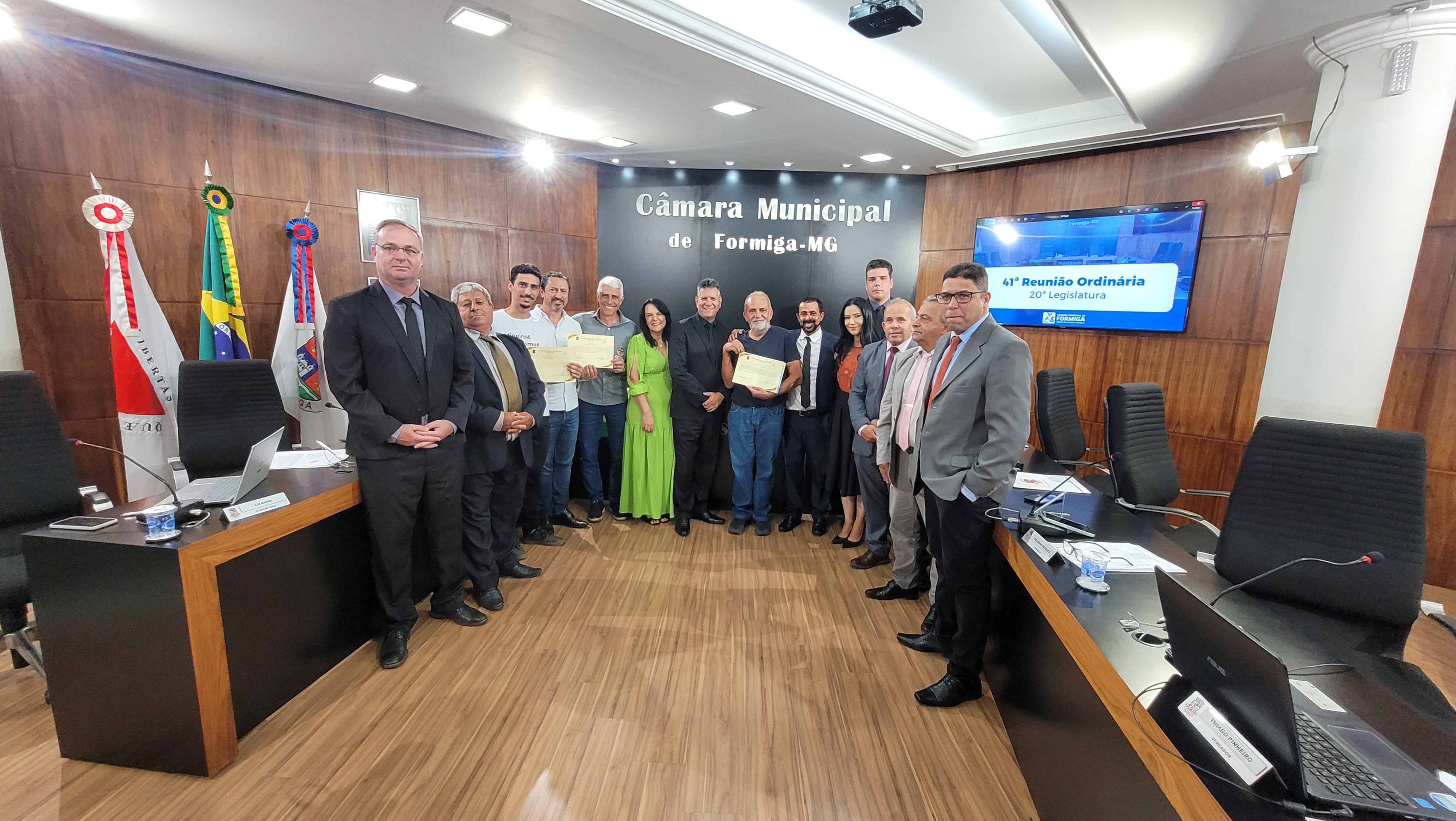 Câmara de Formiga homenageia ALAGO e lideranças regionais pelo trabalho em defesa da Cota 762