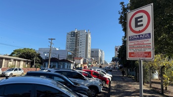 Câmara derruba veto e  garante tolerância em  Estacionamento Rotativo