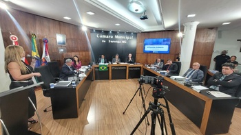 Aprovados projetos sobre educação, alienação de imóveis  e agricultores são homenageados